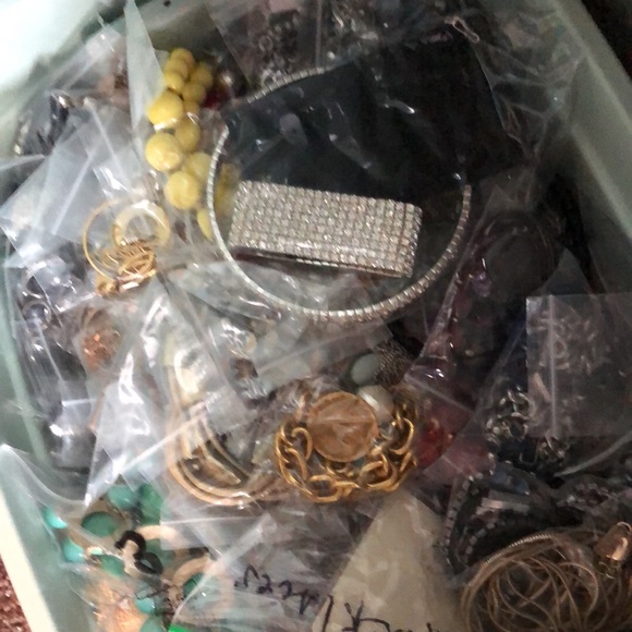 lots of different stuff Jewelry - Mystery box of jewelry